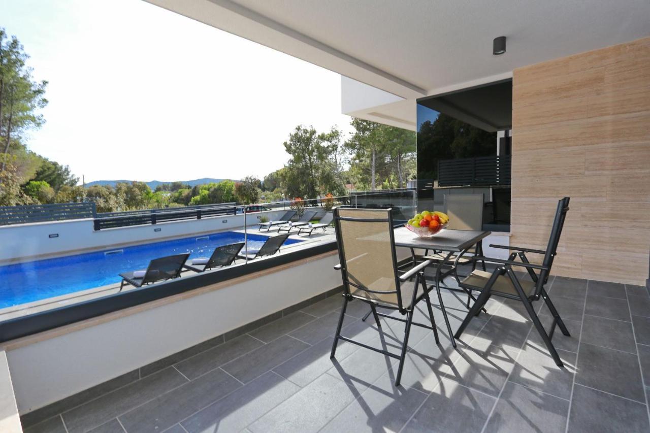Villa Ankora 2 With Heated Pool Биоград-на-Мору Экстерьер фото
